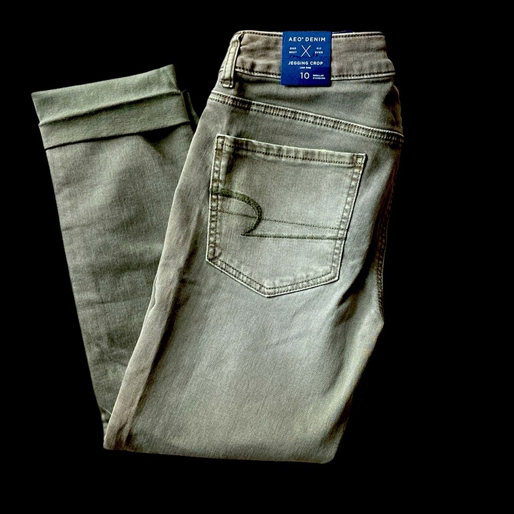 American Eagle Outfitters Olive AEO Denim Jegging Crop Low Rise Size:10 NWT - Picture 3 of 7